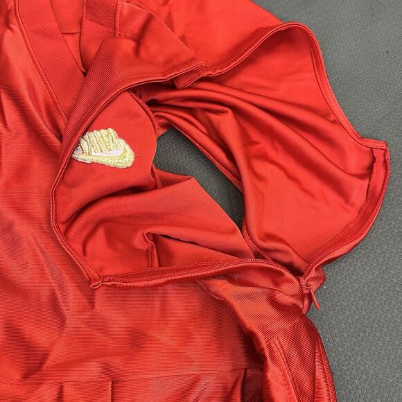 Nike Sportswear Icon Clash Red Retro Jumpsuit X-Small EUC Snaps Benefits Charity - Picture 14 of 15